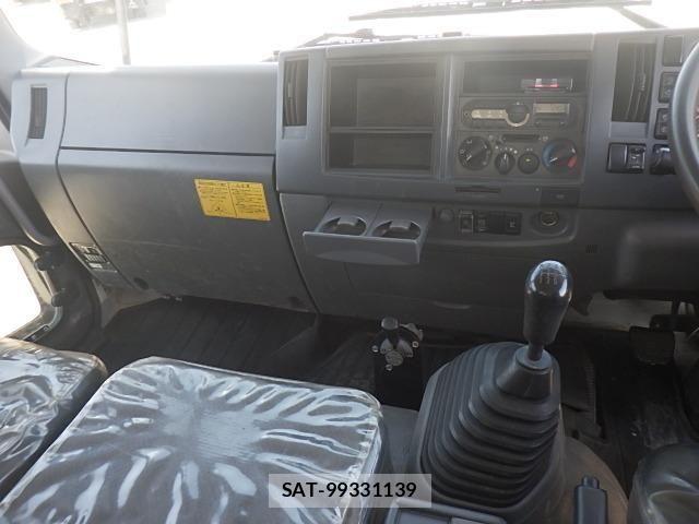 Isuzu FORWARD 2018-09 6214854-21
