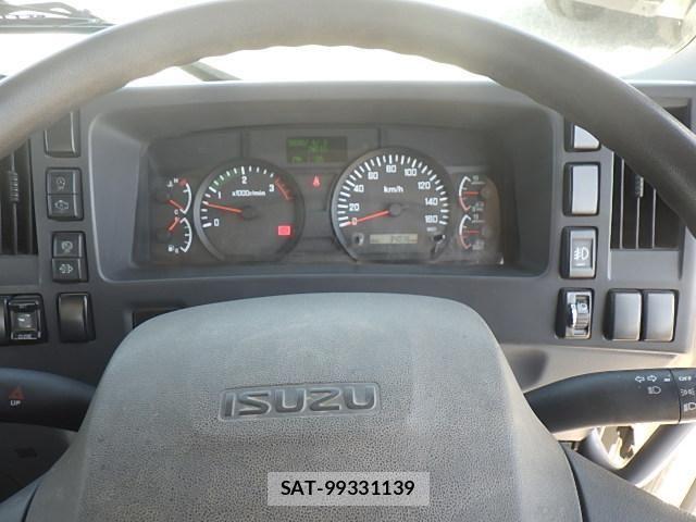 Isuzu FORWARD 2018-09 6214854-24
