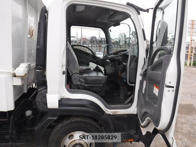 Isuzu FORWARD 2017-10 6214853-13