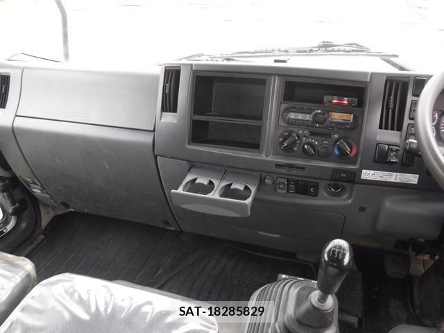 Isuzu FORWARD 2017-10 6214853-15