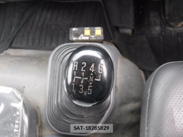 Isuzu FORWARD 2017-10 6214853-16