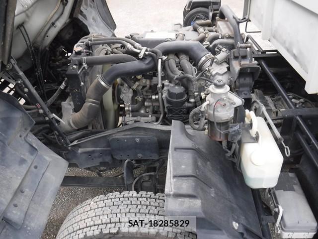 Isuzu FORWARD 2017-10 6214853-23