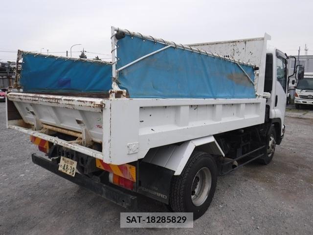 Isuzu FORWARD 2017-10 6214853-2