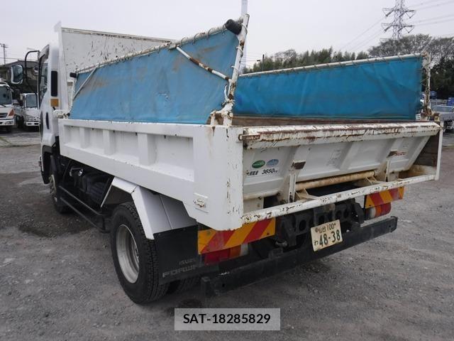 Isuzu FORWARD 2017-10 6214853-4