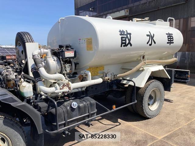 Isuzu FORWARD 2018-02 6214864-5