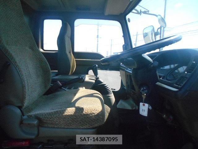 Isuzu FORWARD 1995-12 6214871-11