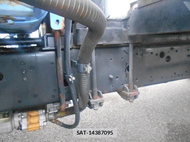 Isuzu FORWARD 1995-12 6214871-17