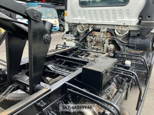 Isuzu FORWARD 2020-06 6244140-12