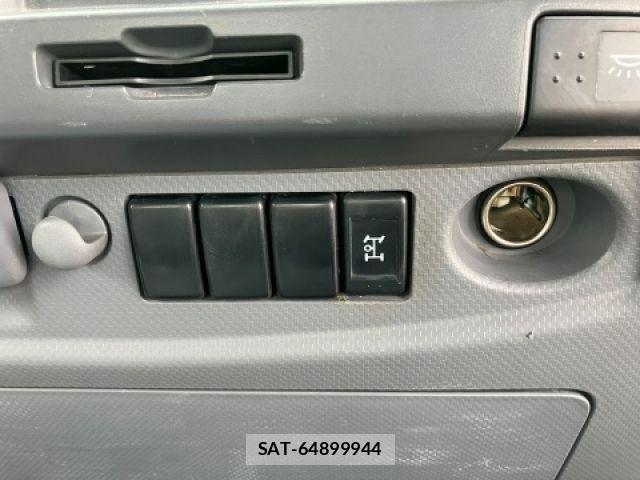 Isuzu FORWARD 2020-06 6244140-23