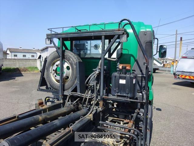 Isuzu FORWARD 2012-07 6264148-16