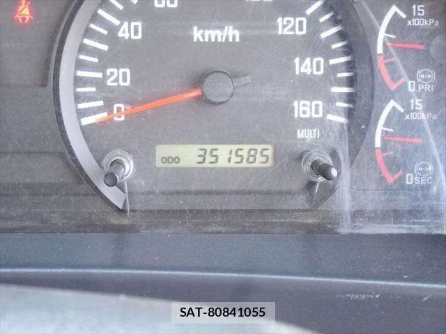 Isuzu FORWARD 2012-07 6264148-23