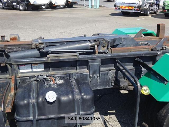 Isuzu FORWARD 2012-07 6264148-5