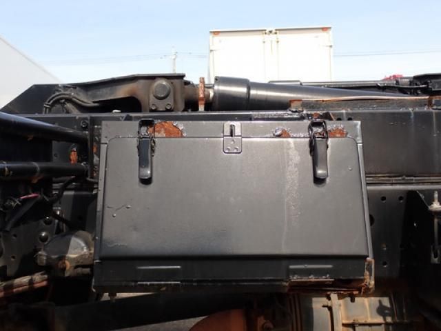 Isuzu FORWARD 2017-10 6274341-27