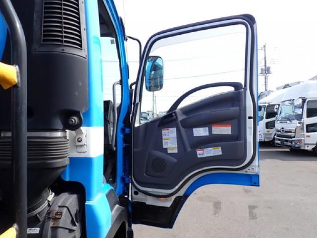Isuzu FORWARD 2017-10 6274341-28