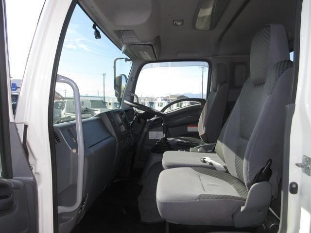 Isuzu FORWARD 2019-12 6270292-20