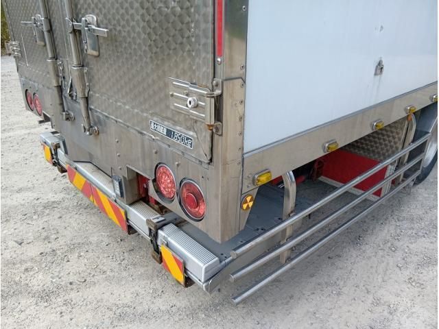 Isuzu FORWARD 2018-03 6274342-16
