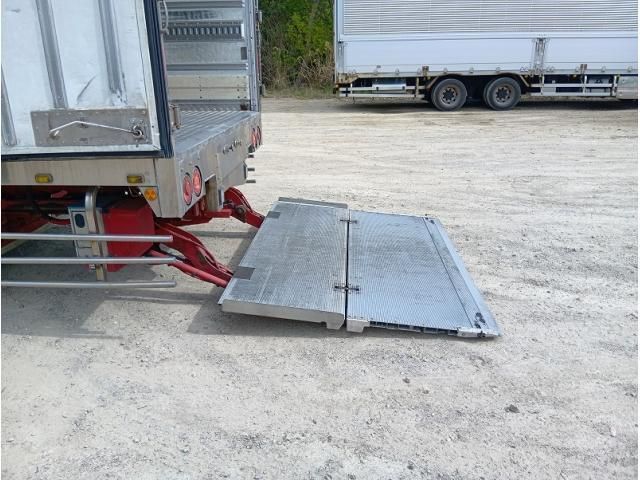 Isuzu FORWARD 2018-03 6274342-21