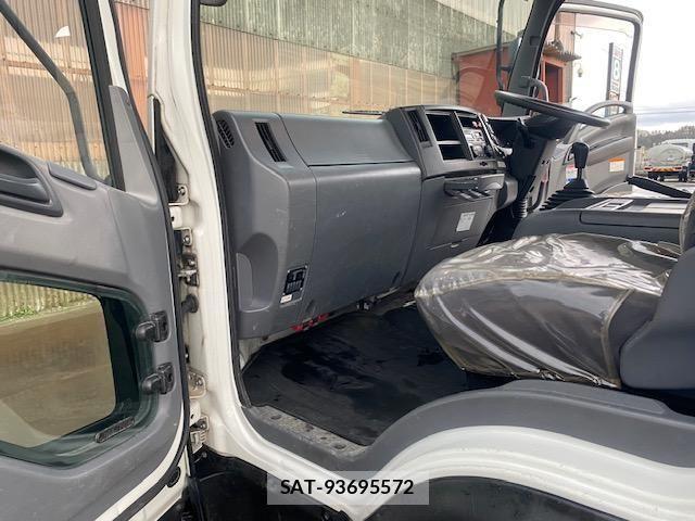 Isuzu FORWARD 2017-12 6304180-26