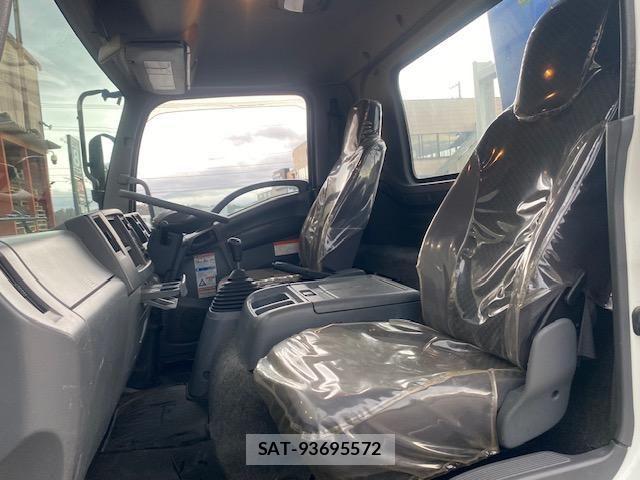 Isuzu FORWARD 2017-12 6304180-27