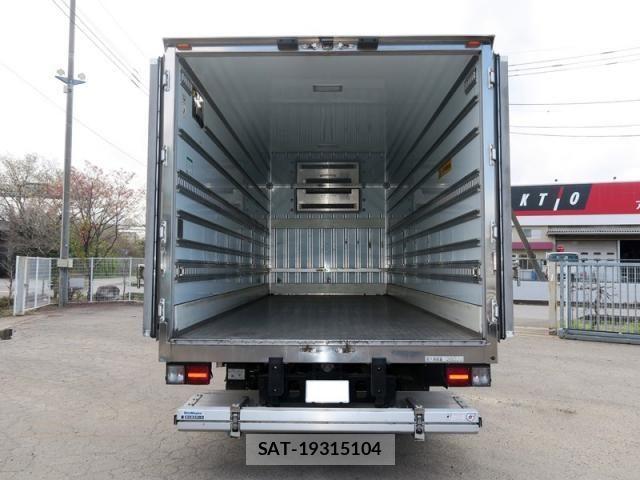 Isuzu FORWARD 2023-01 6497853-5