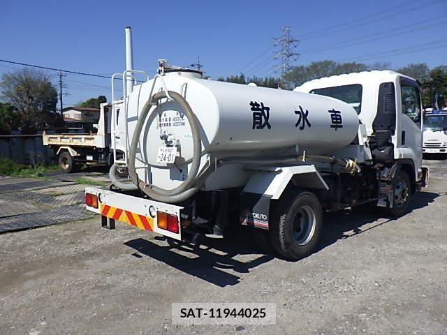 Isuzu FORWARD 2018-01 6497926-3