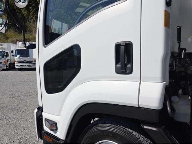 Isuzu FORWARD 2015-12 6530329-12