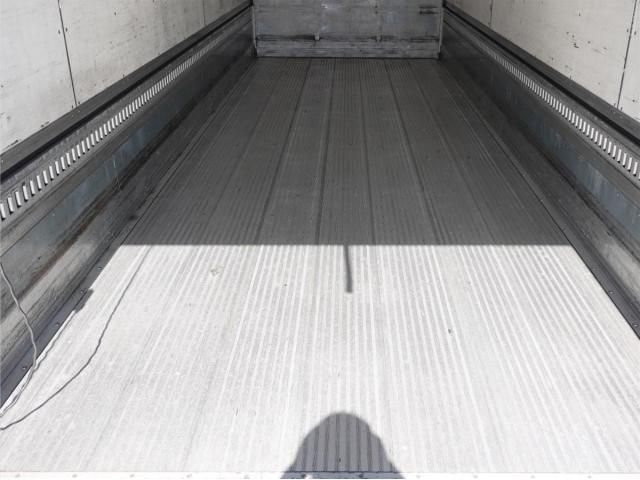 Isuzu FORWARD 2015-12 6530329-19