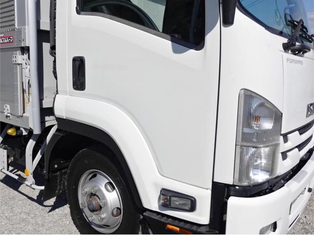 Isuzu FORWARD 2015-12 6530329-5