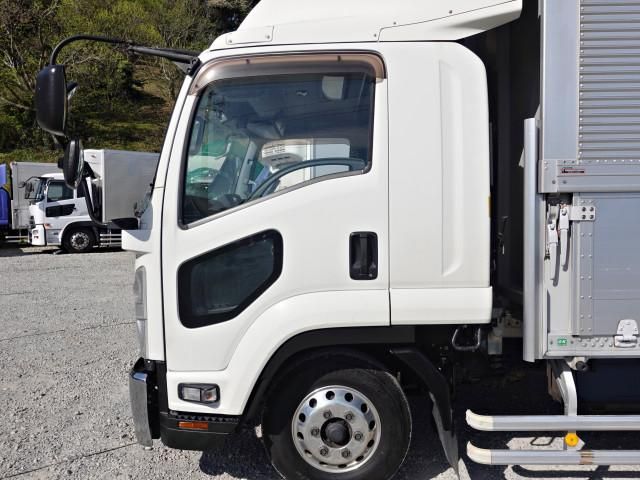 Isuzu FORWARD 2019-07 6530335-13