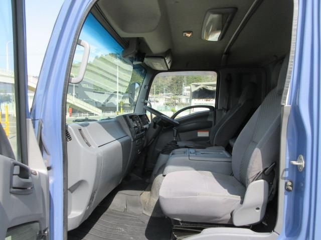 Isuzu FORWARD 2017-01 6530307-21