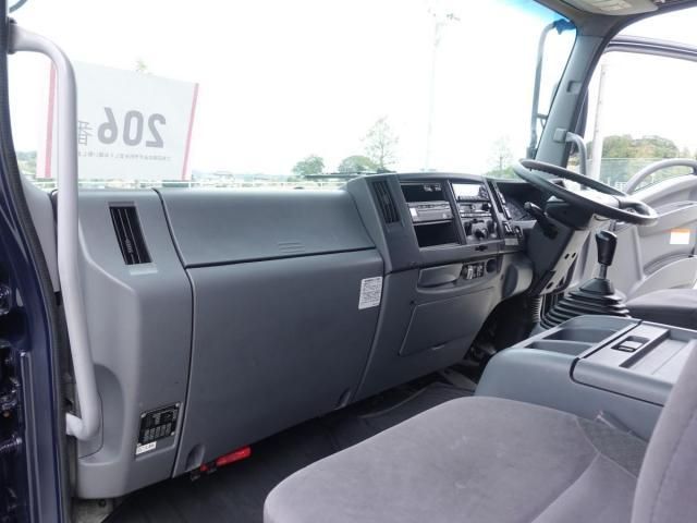 Isuzu FORWARD 2013-11 6530330-16