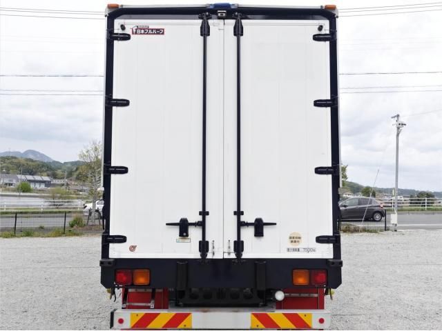 Isuzu FORWARD 2013-11 6530330-5