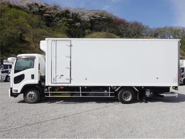 Isuzu FORWARD 2017-12 6530310-12