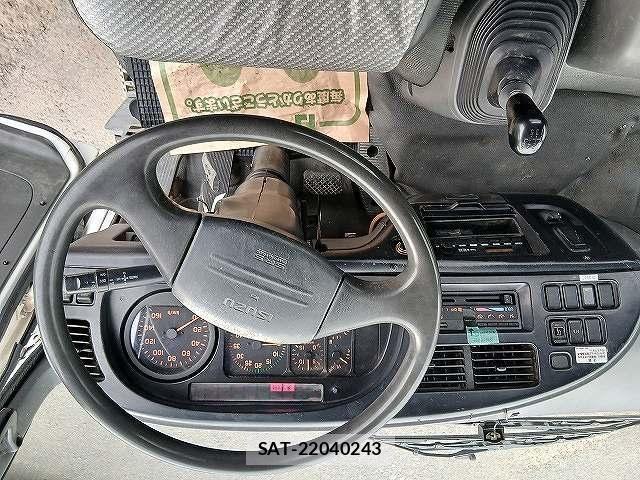 Isuzu FORWARD 2001-04 6526204-11