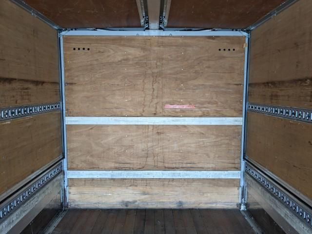 Isuzu FORWARD 2013-01 6596677-16