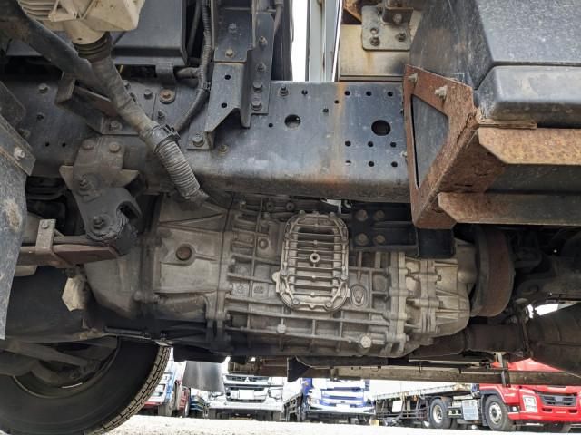 Isuzu FORWARD 2013-01 6596677-23