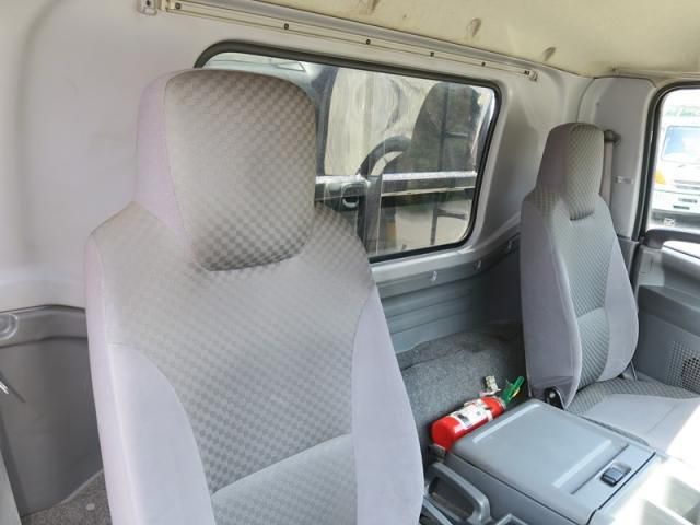 Isuzu FORWARD 2016-05 6596593-28
