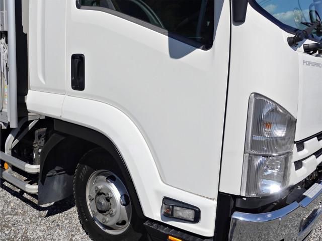 Isuzu FORWARD 2018-12 6596652-4