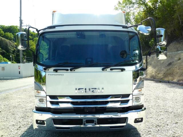 Isuzu FORWARD 2023-05 6596557-1