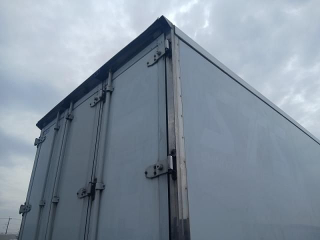 Isuzu FORWARD 2017-06 6596707-11