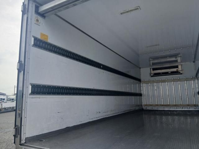 Isuzu FORWARD 2017-06 6596707-24