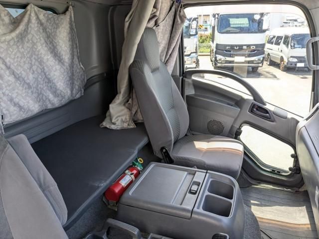 Isuzu FORWARD 2014-01 6596694-26