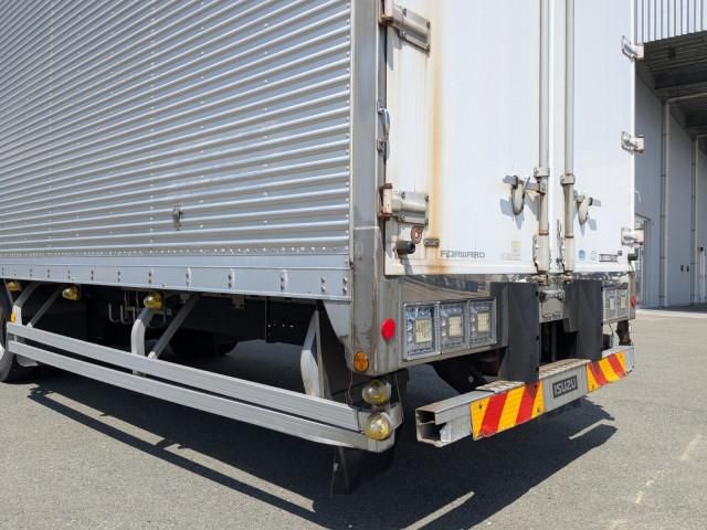 Isuzu FORWARD 2014-01 6596694-4
