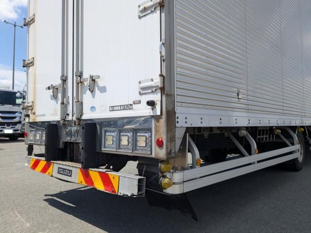 Isuzu FORWARD 2014-01 6596694-5