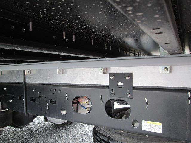 Isuzu FORWARD 2024-09 6596556-20