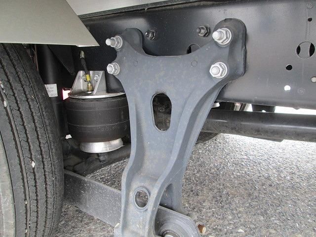 Isuzu FORWARD 2024-09 6596556-22
