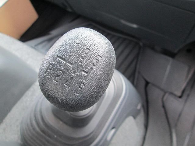 Isuzu FORWARD 2024-09 6596556-29