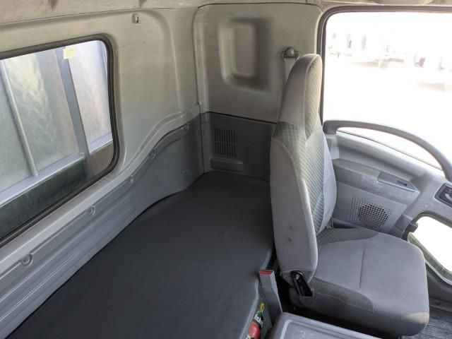 Isuzu FORWARD 2015-02 6596659-26
