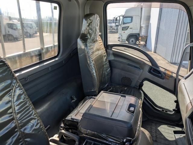 Isuzu FORWARD 2013-11 6596714-23