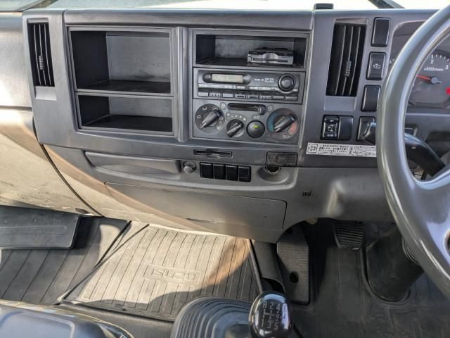 Isuzu FORWARD 2013-11 6596714-26